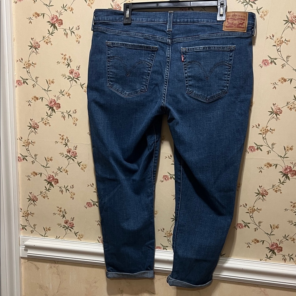 Women’s Levi’s Boyfriend Jeans W34